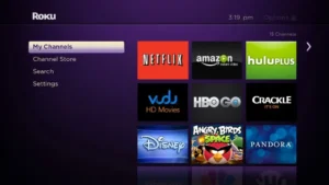 user plugging roku into samsung smart tv hdmi